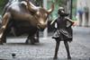 The Fearless Girl faces Wall-Street bull