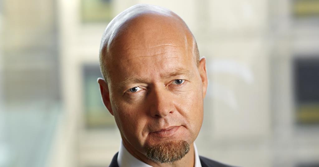 Avtroppende leder for Norges statlige formuesfond hyller politisk mot i volatile markeder |  Nyheter