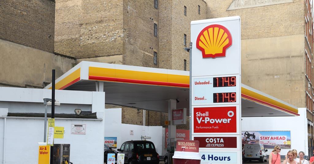 Shell AGM climate vote signals investor doubt but falls short of expectations