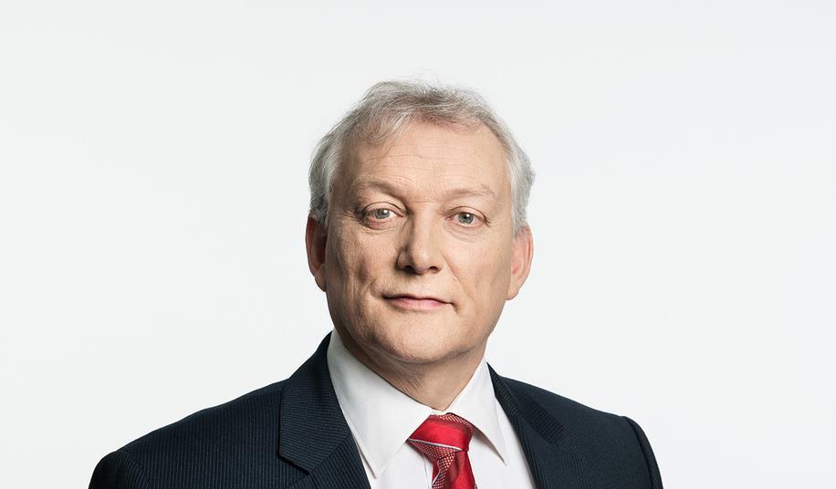 APG chief ‘Pension funds will dinosaurs without change’ News