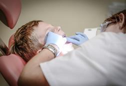 dentist teeth doctor