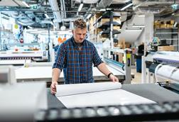 worker in a printing house PGB