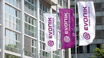 Evonik flags