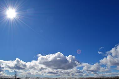 blue sky bright clouds 912364