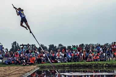 ‘fierljeppen’ - Photo- Robin Utrecht, ANP