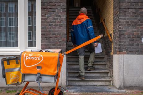 mailman postman netherlands PostNL