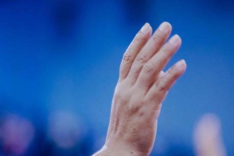 hand up vote