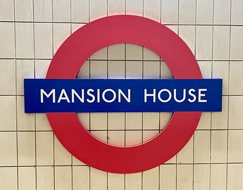 mansion house tube sign