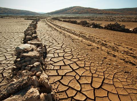 desert drought arid land